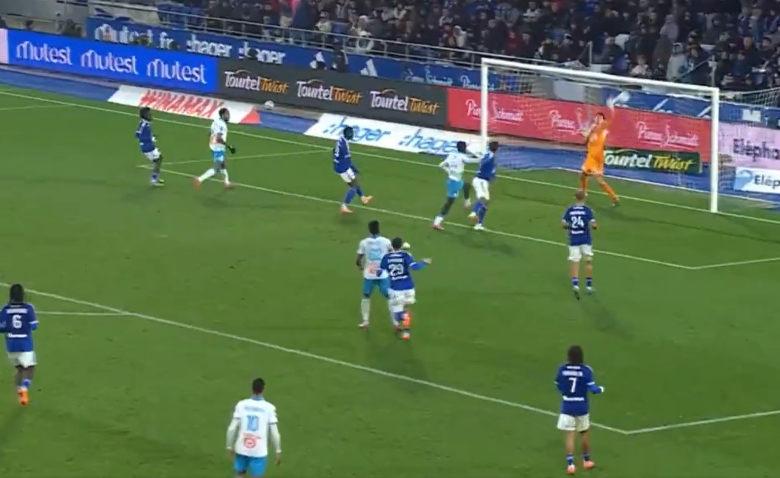 Illustration : "Strasbourg - Marseille (1-2) : le résumé et les buts en vidéo - Ligue 1 2025-2025 (J6)"