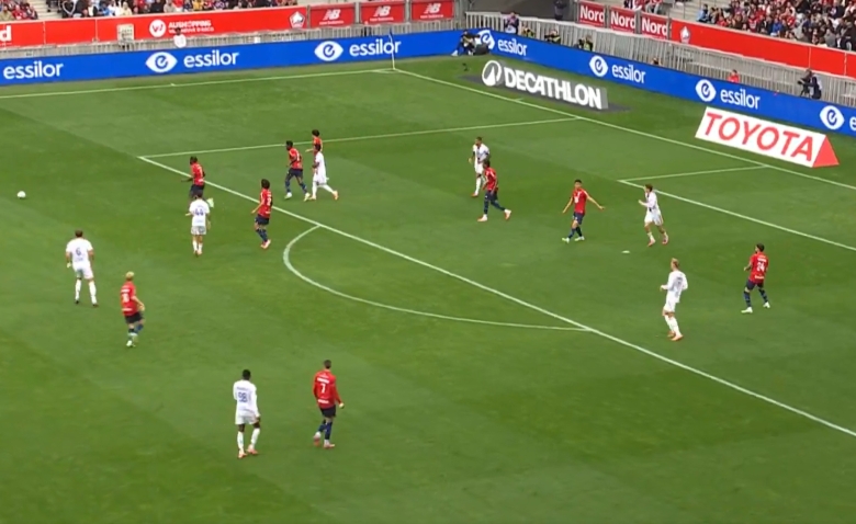 Illustration : "Lille - Lyon (0-1) : le résumé et les buts en vidéo - Ligue 1 2025-2026 (J6)"