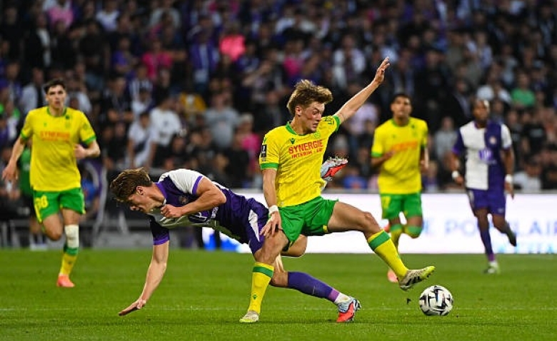 Illustration : "FC Nantes : Un soulagement inattendu après la blessure de Lepenant"