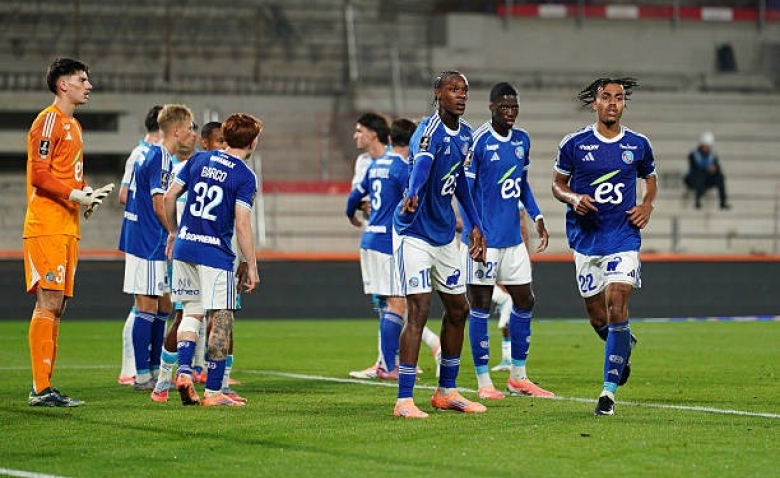 Illustration : "RC Strasbourg : Une soirée cauchemar pour un Strasbourgeois pendant le match face à l'OM"