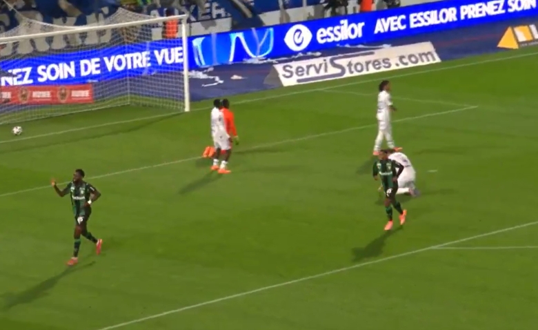 Illustration : "[video] le but d'Edouard pour Lens contre Auxerre (J7)"