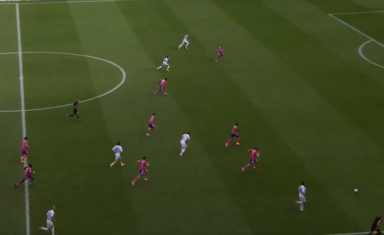 Illustration : "Ligue 1 : le sublime but de Fofana pour Lyon en vidéo !"