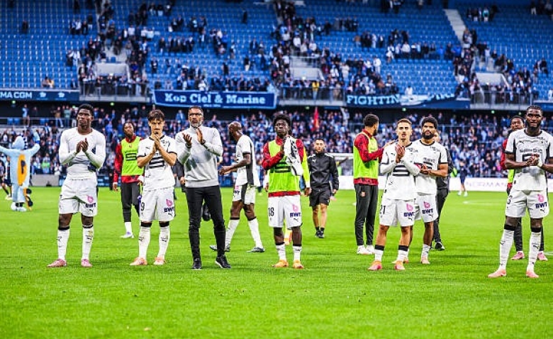 Illustration : "Stade Rennais : Très mauvaise nouvelle pour un Rouge et Noir attendu au tournant en 2025-2026"