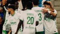 Illustration : "L’AS Saint-Étienne en pleine renaissance : un départ historique qui relance le rêve de Ligue 1"