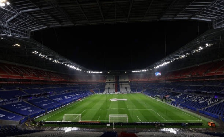 Illustration : "OL : Un montant XXL réclamé par Textor à l'origine d'une nouvelle descente aux enfers ?"