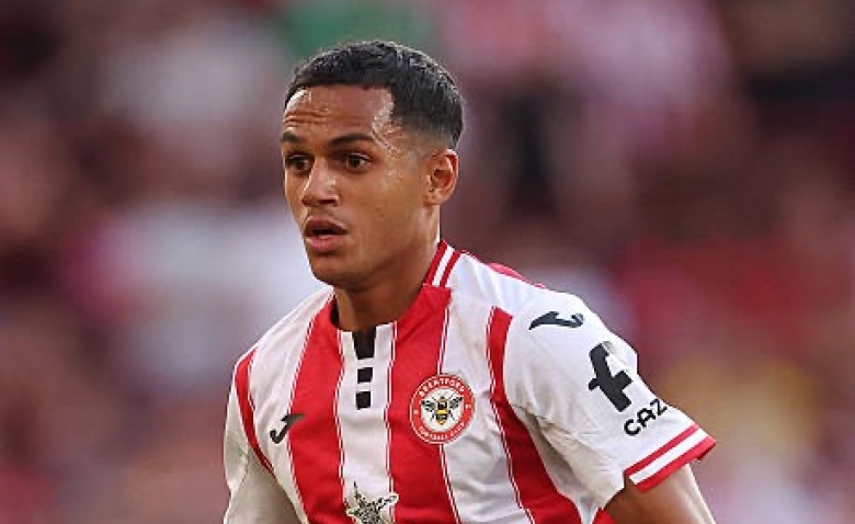 Illustration : "Mercato Strasbourg : Le club va revenir à la charge pour la signature d'une pépite de Premier League !"