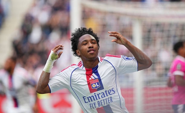 Illustration : "Mercato OL : Un montant record réclamée par Michele Kang pour laisser filer Fofana !"