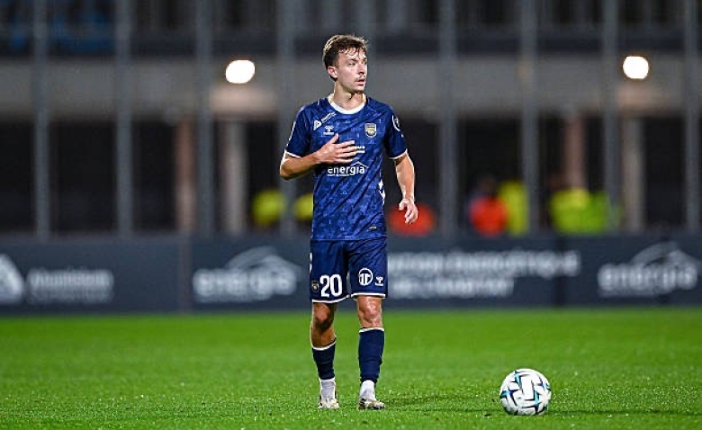 Illustration : "Mercato ASSE : Une première piste hivernale se dégage dans l'optique d'une montée"