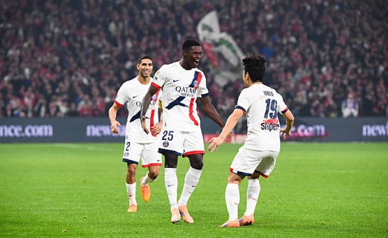 Illustration : "PSG : Une récompense inattendue pour un Parisien sous-utilisé ?"