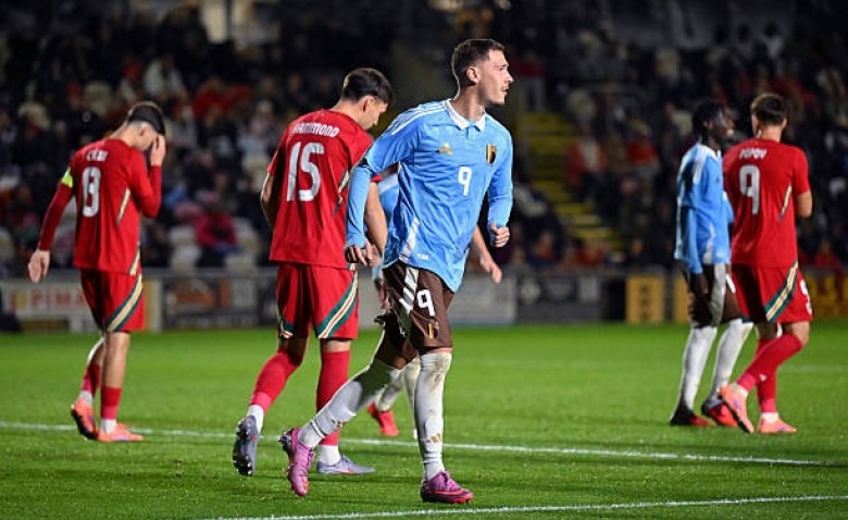 Illustration : "Mercato ASSE : Pourquoi la valeur marchande de Stassin baisse malgré son début de saison canon ?"