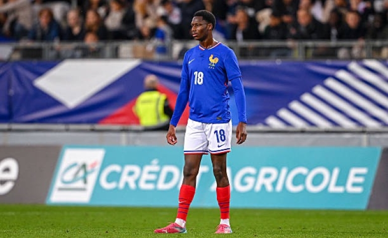 Illustration : "Mercato Rennes : Un club fortuné va lâcher les chevaux pour signer un prodige rennais !"