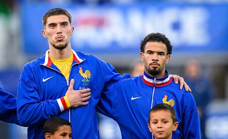 Illustration : "RC Lens : Un gardien emblématique de L1 vient à la rescousse de Risser"