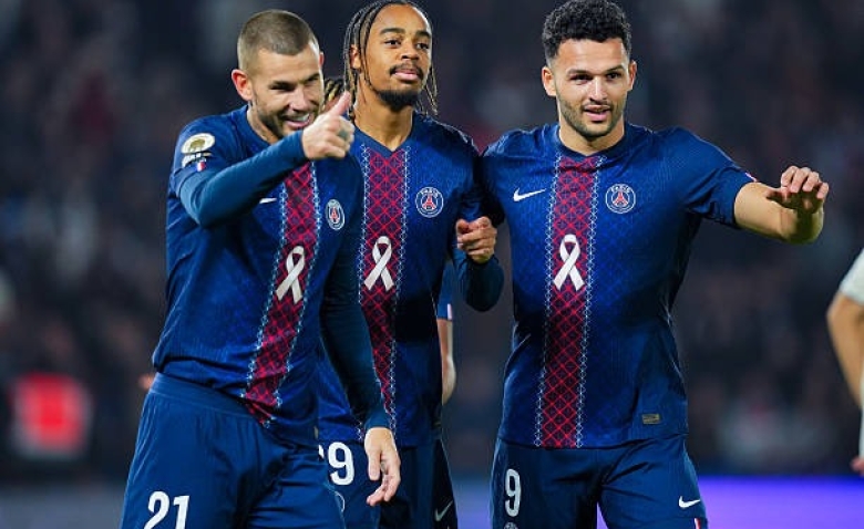 Illustration : "Ligue 1 : Le 3ème but du PSG face à Strasbourg en vidéo ! (3-3)"