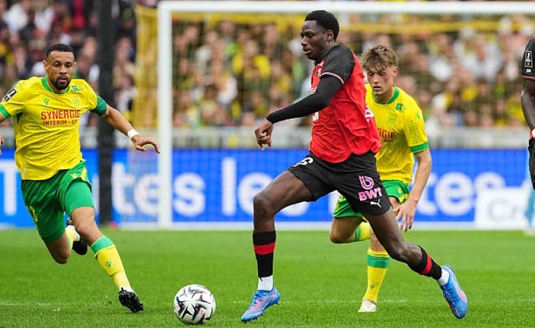 Illustration : "Mercato Rennes : Un prodige en conflit avec Beye déjà sur le départ cet hiver ?"