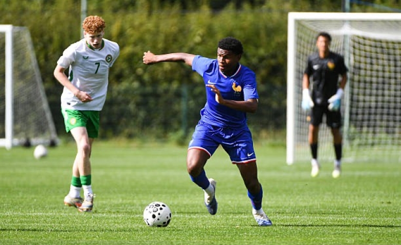 Illustration : "Mercato ASSE : Une grosse perte suivie d'une signature prometteuse !"