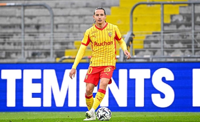 Illustration : "Lens : Pierre Sage compte sur un ancien marseillais pour briller face à l'OM"