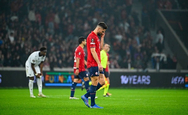 Illustration : "LOSC : Un cadre lillois tape du poing sur la table après la défaite en Ligue Europa"