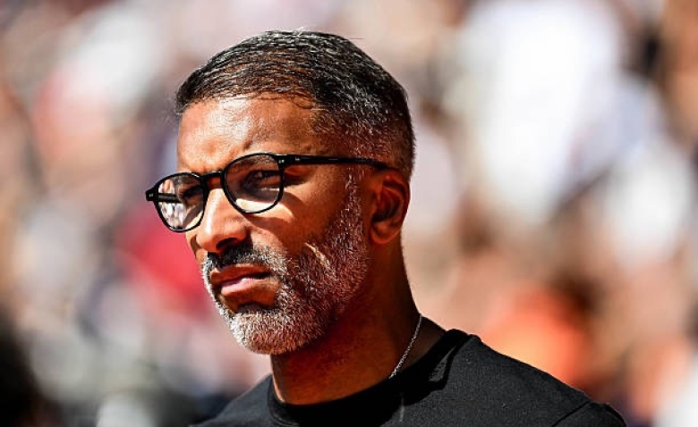 Illustration : "Stade Rennais : La sortie énigmatique de Beye malgré la situation actuelle du SRFC"