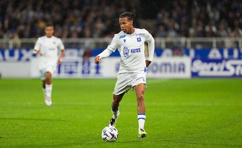 Illustration : "Mercato OL : Un grand espoir de Ligue 1 fait saliver les Gones "