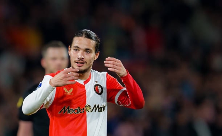 Illustration : "Mercato OM : Vers un buteur made in Algérie "