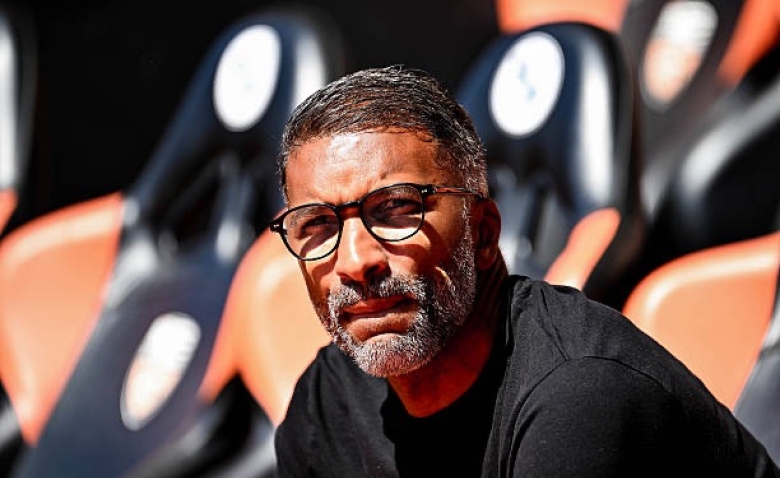 Illustration : "Mercato Rennes : Deux anciens de Ligue 1 ciblés pour l'après-Beye ?"