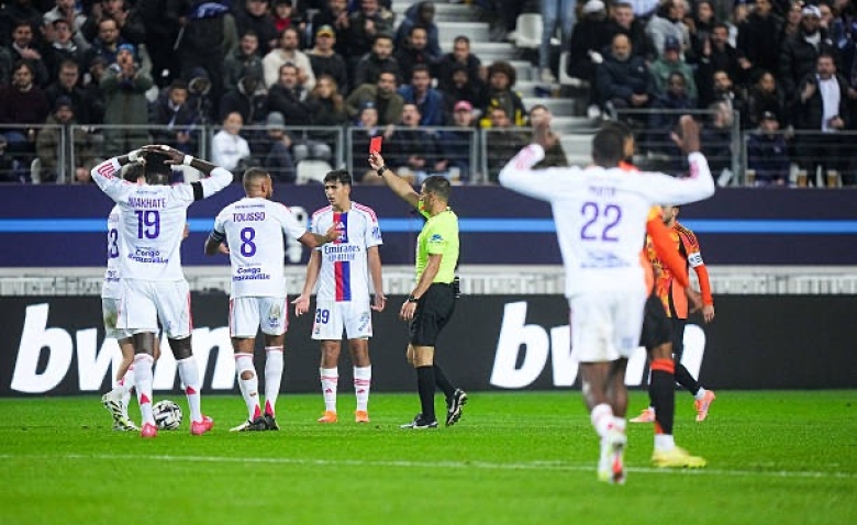 Illustration : "OL : La colère monte après le gros coup d'arrêt contre le Paris FC"