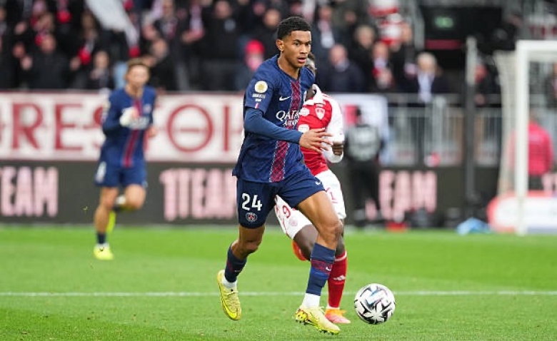 Illustration : "Mercato PSG : Un jeune crack va prolonger l’aventure au club "