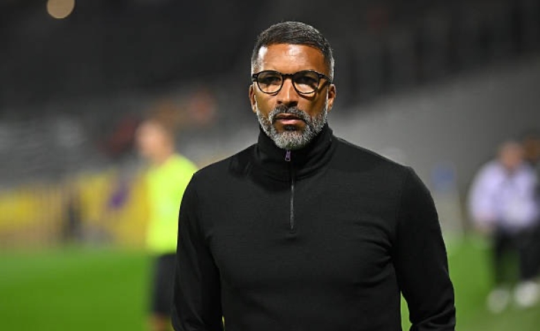 Illustration : "Stade Rennais : Le vestiaire tourne le dos à son entraîneur "