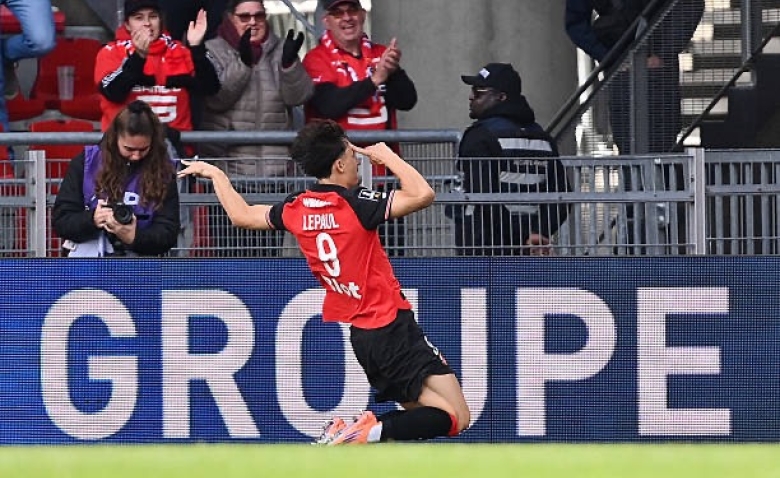 Illustration : "SRFC : Lepaul voit triple, Beye respire et Rennes se relance parfaitement "
