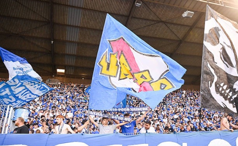 Illustration : "Mercato Strasbourg : Un coup de pouce inattendu dans la course aux places européennes !"