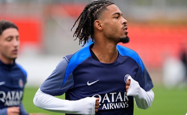 Illustration : "Mercato PSG : Une pépite parisienne suscite un grand intérêt en Allemagne "