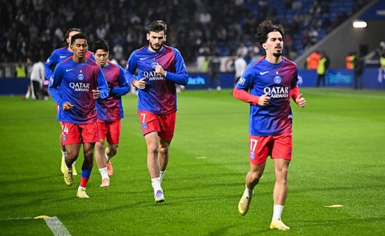 Illustration : "Mercato PSG : Un gros investissement consenti pour le remplaçant d'Hakimi ?"