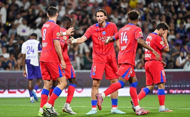 Illustration : "Mercato PSG : Zabarnyi déjà sur le départ, une piste de Serie A pour lui succéder"