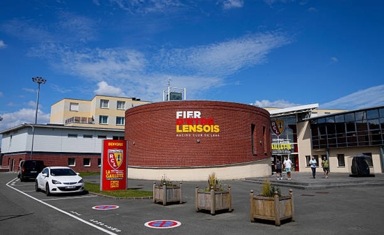 Illustration : "Mercato Lens : Une pépite tunisienne dénichée pour renforcer l'attaque !"