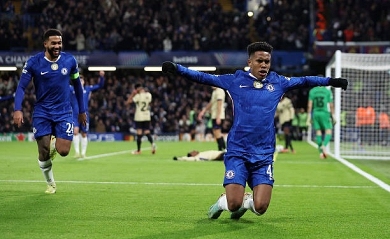 Illustration : "Chelsea - FC Barcelone : Le chef-d'œuvre d'Estevao pour crucifier le Barça (vidéo) "