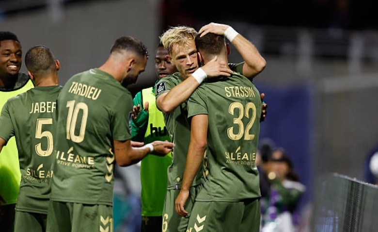 Illustration : "ASSE : Triple coup dur pour les Verts sur le front de l'attaque "