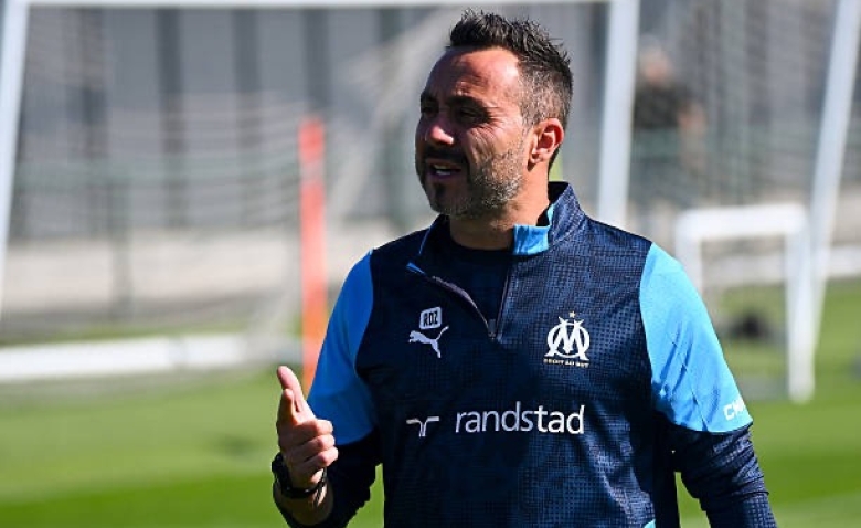 Illustration : "Mercato OM : Un pari osé tenté par les Phocéens pour l'avenir du club "