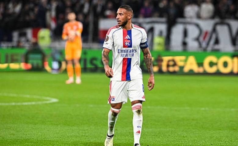 Illustration : "Mercato OL : Faut-il craindre le départ surprise d’un cadre ?"