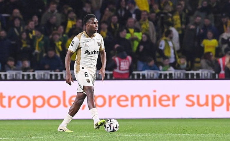 Illustration : "Mercato Lens : Deux clubs anglais s'excitent pour un joyau lensois !"