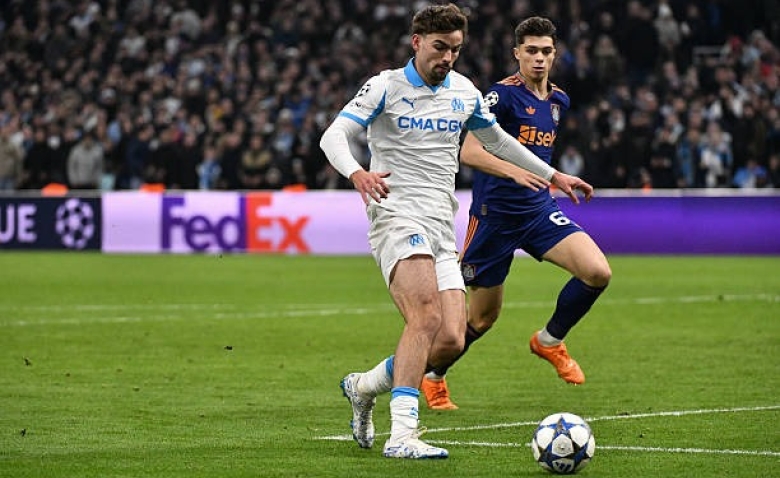 Illustration : "Mercato OM : Une signature prometteuse se goupille en interne !"