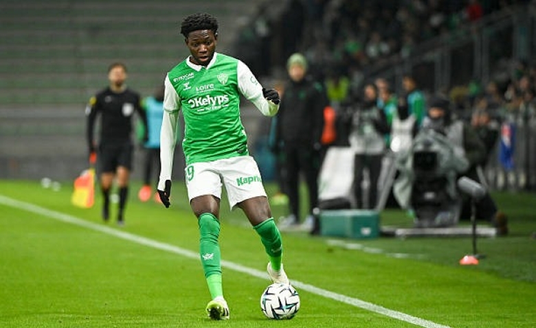 Illustration : "Mercato ASSE : Le retour surprenant d'un ex-Vert pour combler l'absence d'Annan ?"