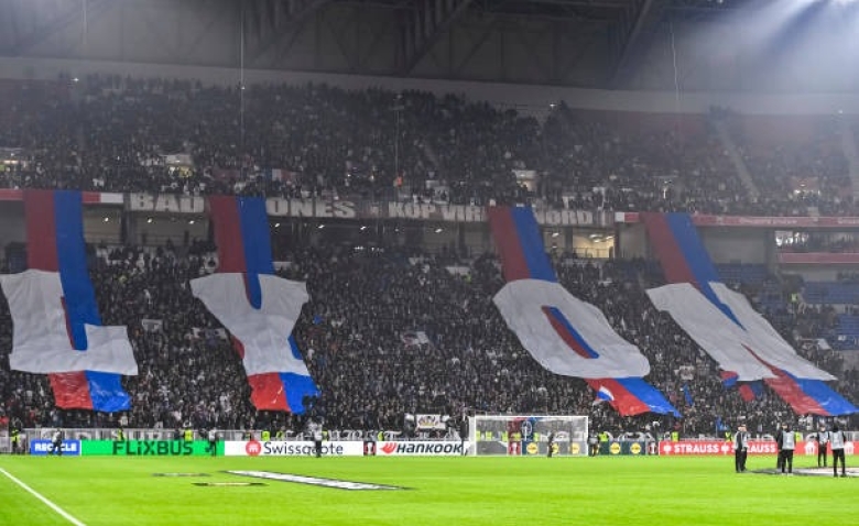 Illustration : "Mercato OL : Une pépite suisse à moindre coût fait saliver les Gones !"