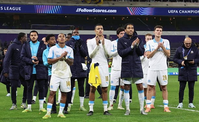 Illustration : "OM : Une taupe en interne dévoile les compositions et fait grincer des dents"