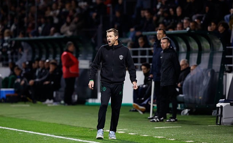 Illustration : "ASSE : Une hécatombe dans les rangs d'Horneland pour les deux derniers matchs de 2025"