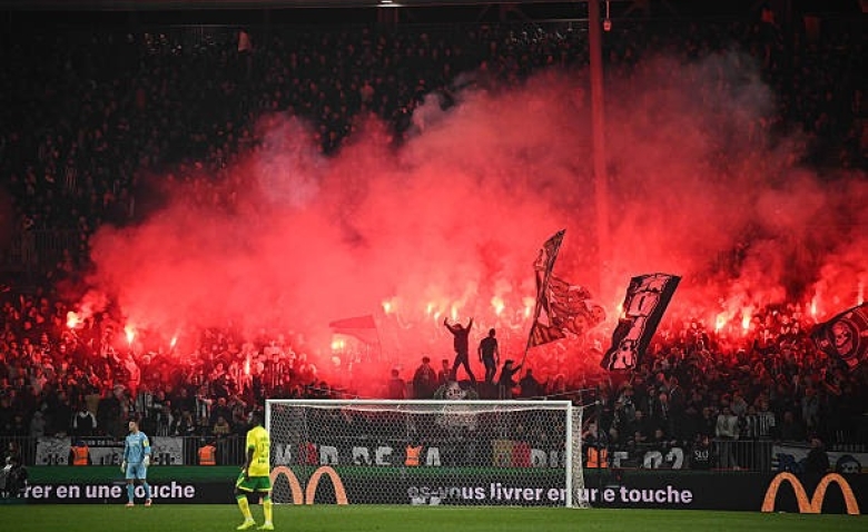 Illustration : "Angers SCO - FC Nantes : Le 1er but des Angevins dans le derby ! (1-0) - Ligue 1"