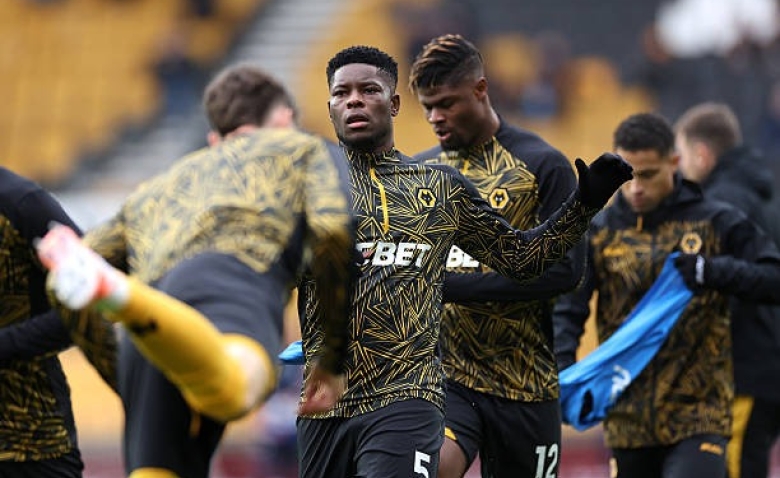 Illustration : "Mercato OM : Deux Olympiens mis à la porte et un renfort de Premier League en approche !"