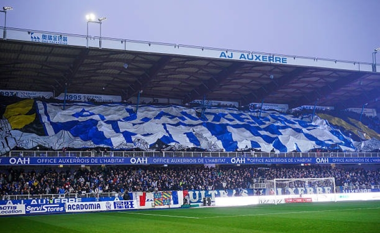 Illustration : "Mercato Auxerre : Un ancien prodige de l'OL sur les tablettes pour janvier !"
