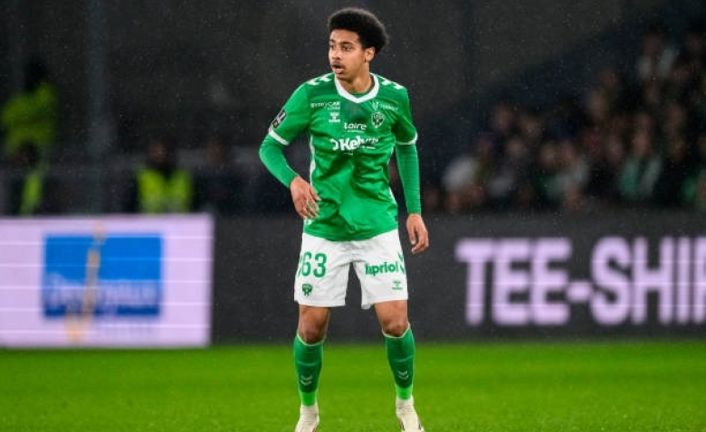 Illustration : "Mercato ASSE : Plusieurs grosses cylindrées sur N'Guessan après Chelsea !"