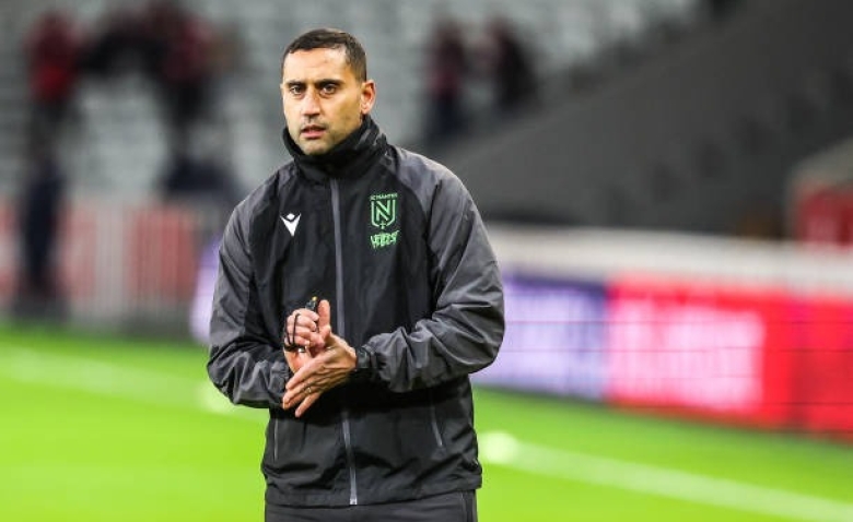 Illustration : "FC Nantes : Un renfort inattendu pour Kantari dans l'opération survie en Ligue 1 !"