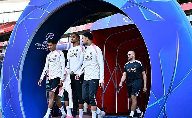 Illustration : "Mercato PSG : Un géant espagnol en passe de voler un taulier d'Enrique ?"